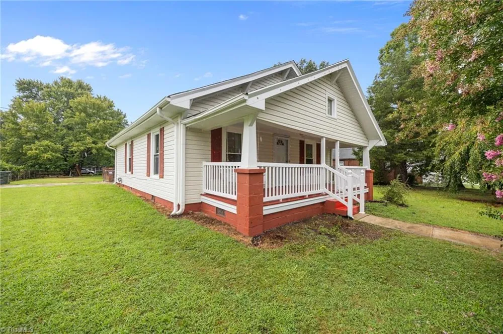 217 Moon Street Thomasville, NC 27360
