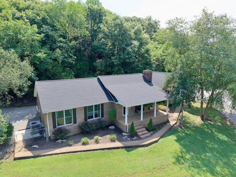 7474 Nashville Hwy Dowelltown, TN 37059