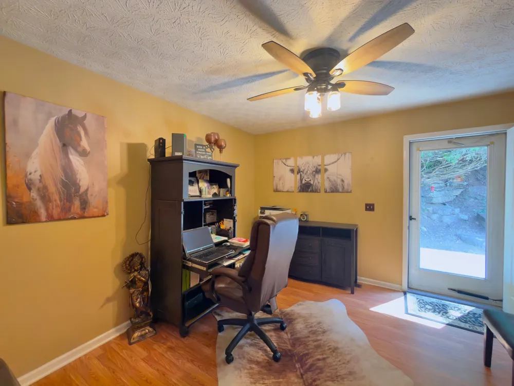 7474 Nashville Hwy Dowelltown, TN 37059
