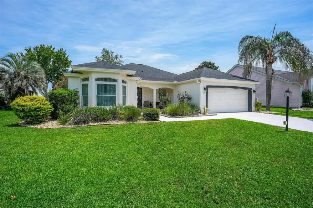 1511 LAVACA LANE Lady Lake, FL 32159