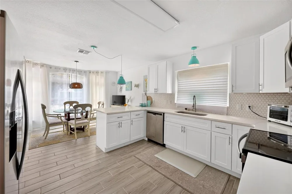 1511 LAVACA LANE Lady Lake, FL 32159