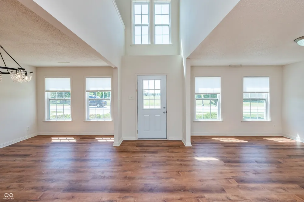 6757 Eastland Drive Brownsburg, IN 46112