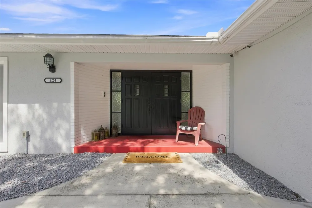 224 MCGOWAN AVENUE Crystal River, FL 34429