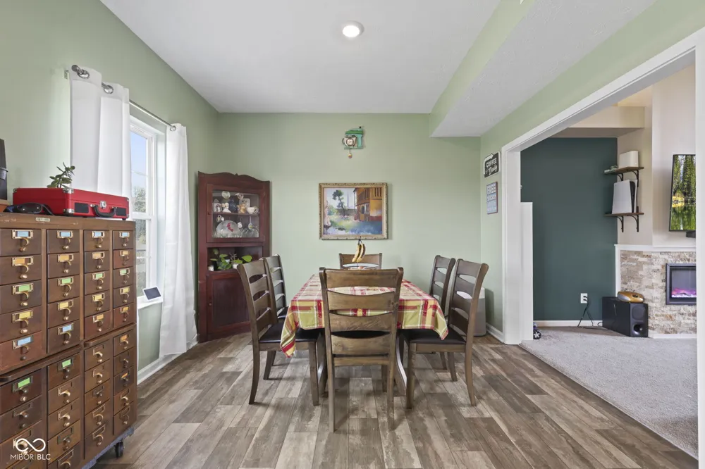2422 Montezuma Express Drive Greenfield, IN 46140