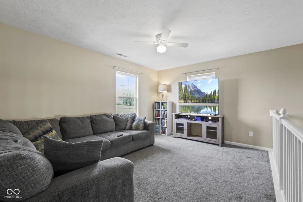 2422 Montezuma Express Drive Greenfield, IN 46140