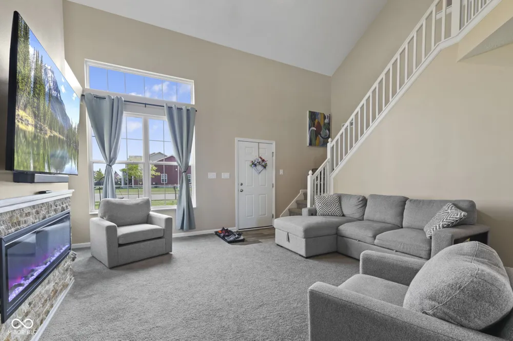 2422 Montezuma Express Drive Greenfield, IN 46140