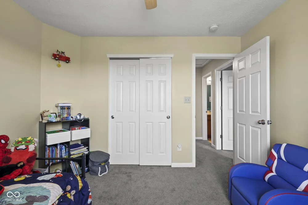 2422 Montezuma Express Drive Greenfield, IN 46140