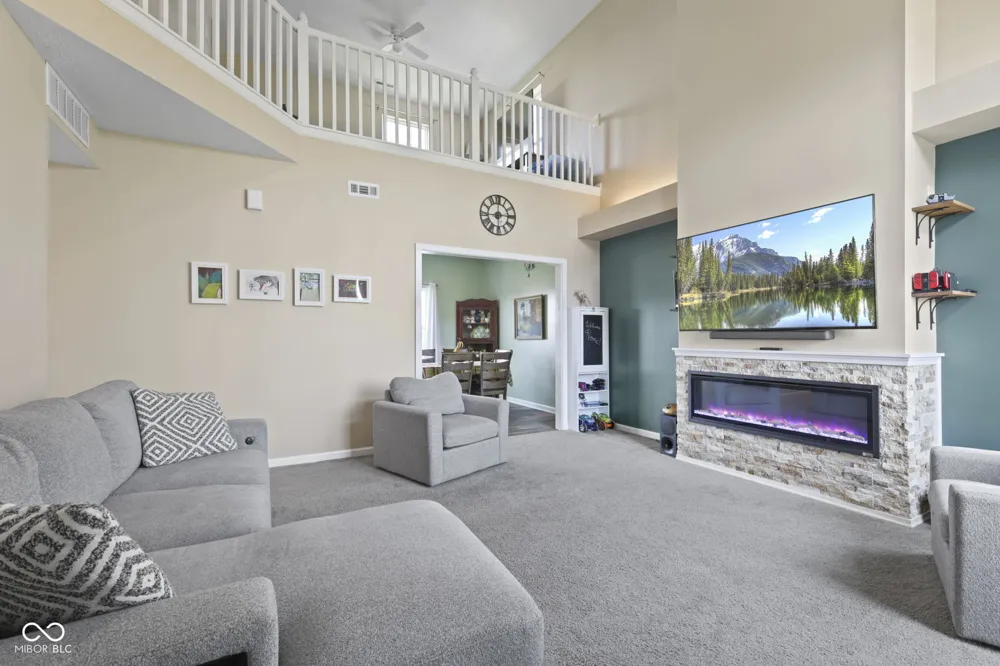 2422 Montezuma Express Drive Greenfield, IN 46140