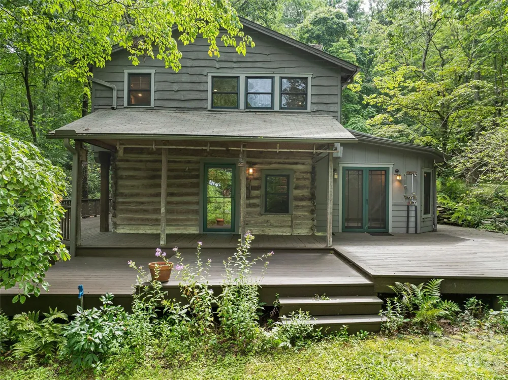 117 Woods View Trail Fairview, NC 28730