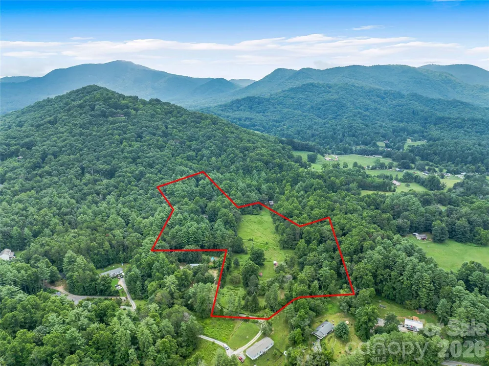 117 Woods View Trail Fairview, NC 28730