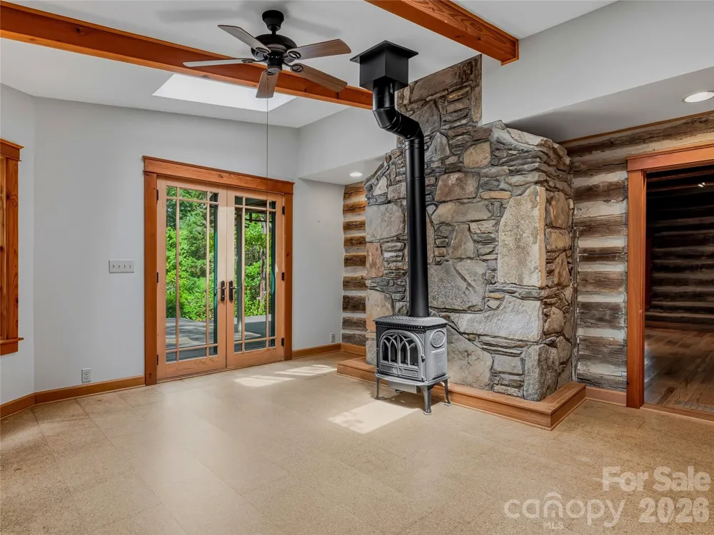117 Woods View Trail Fairview, NC 28730