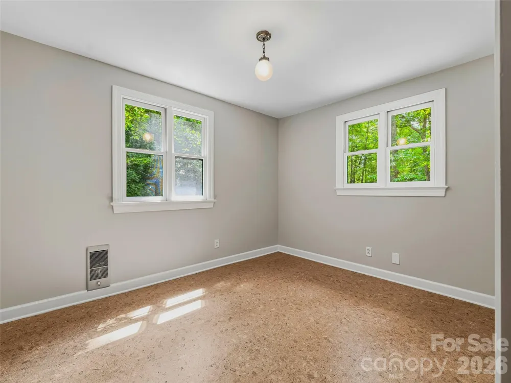 117 Woods View Trail Fairview, NC 28730
