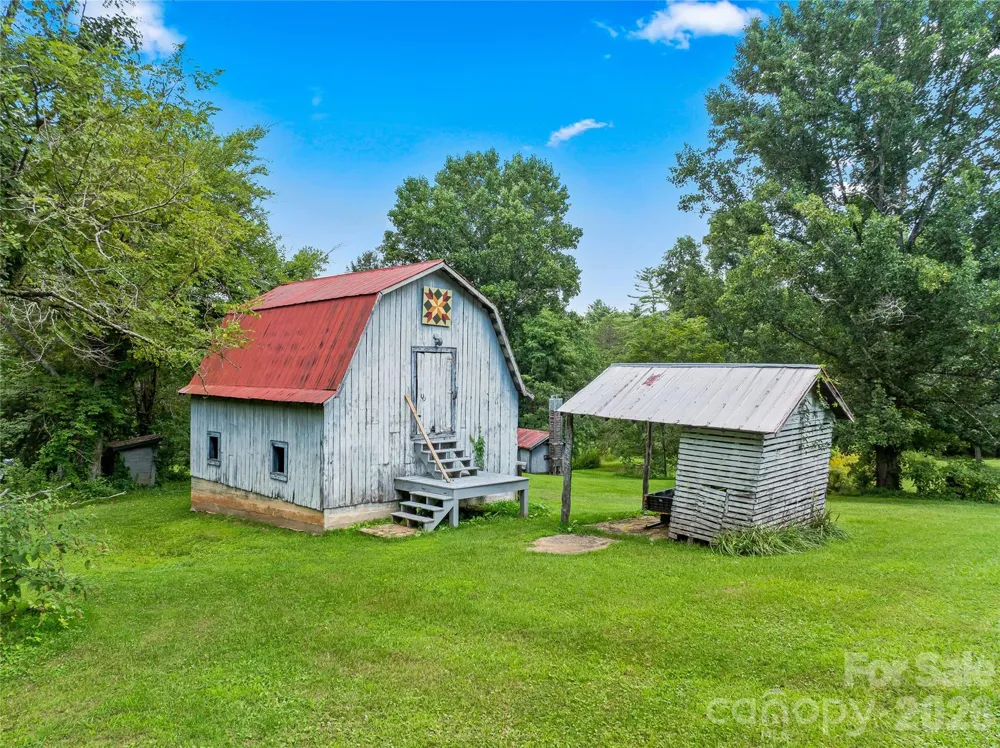 117 Woods View Trail Fairview, NC 28730