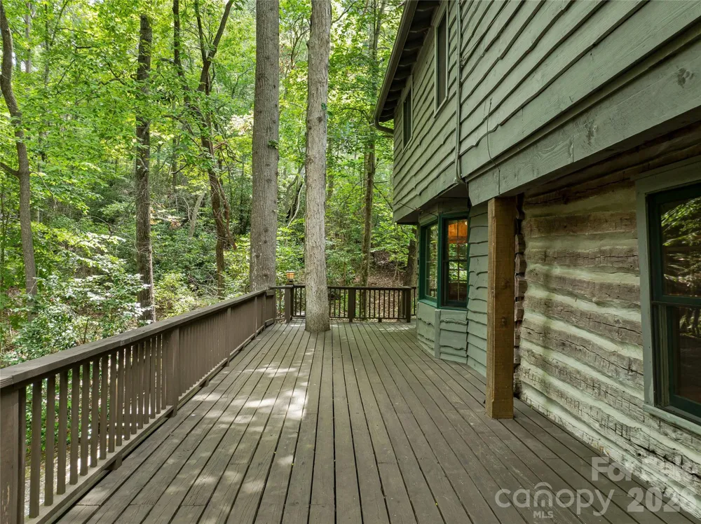 117 Woods View Trail Fairview, NC 28730