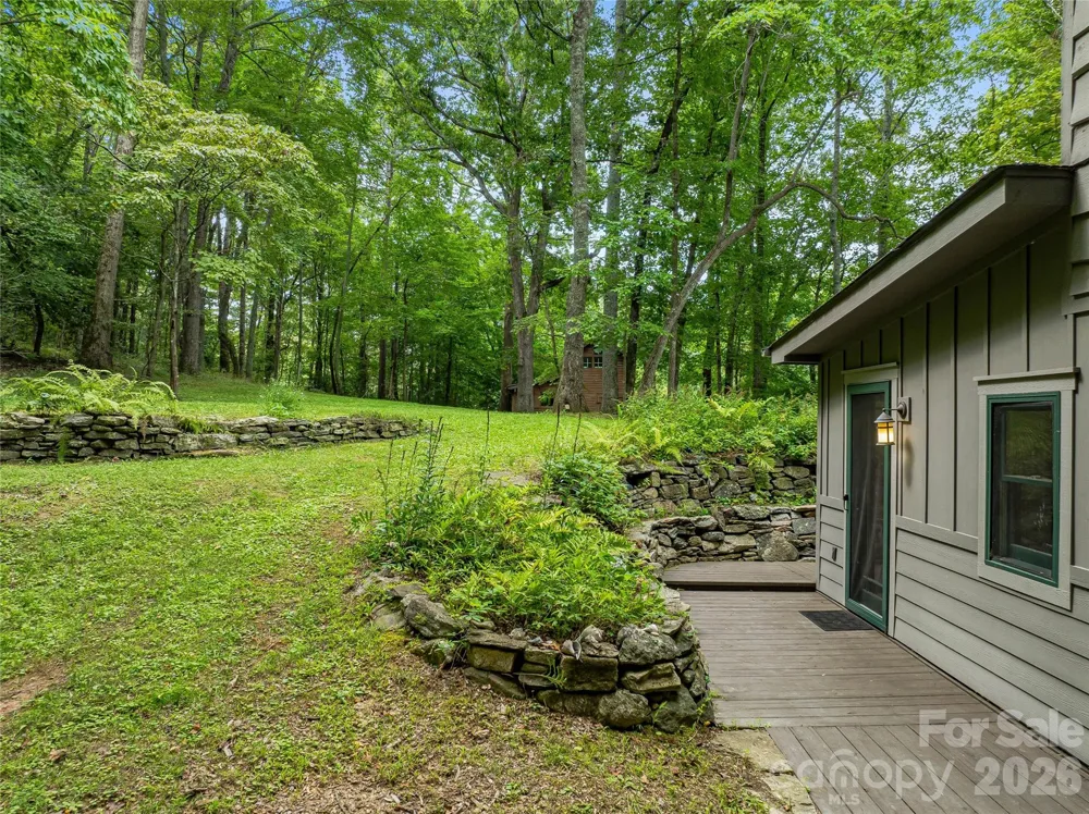 117 Woods View Trail Fairview, NC 28730