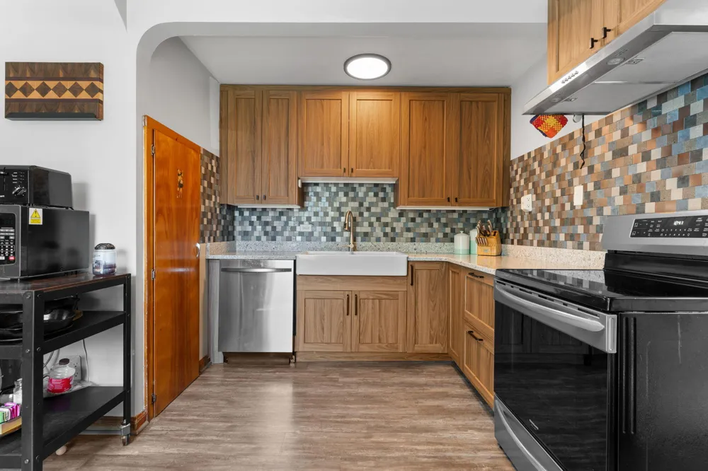 20402 Inkster Road Redford, MI 48240
