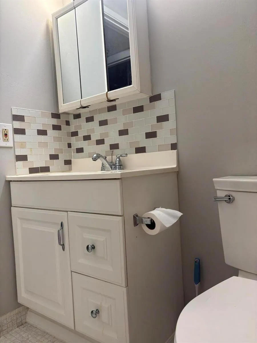 400 Village Green Circle W #202 Palm Springs, FL 33461