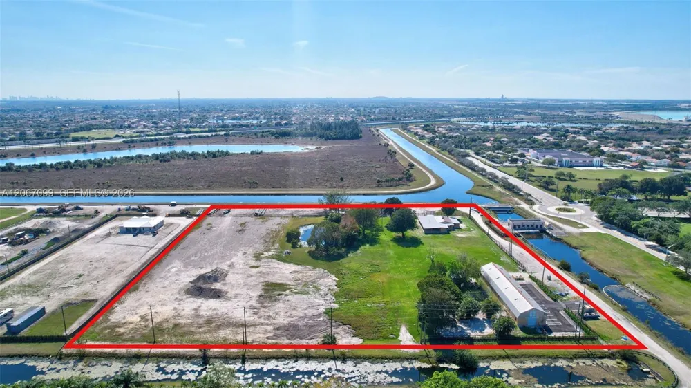48 Sw Ct Miramar, FL 33027