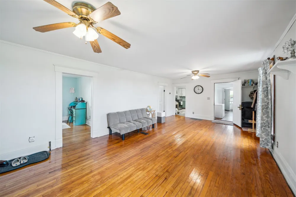 11029 NS 367 ROAD Wewoka, OK 74884