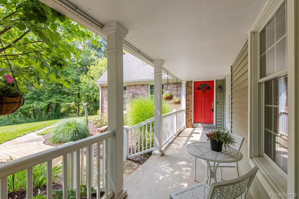 2411 Farmbrook Trail Addison Township, MI 48370