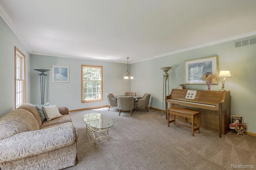 2411 Farmbrook Trail Addison Township, MI 48370