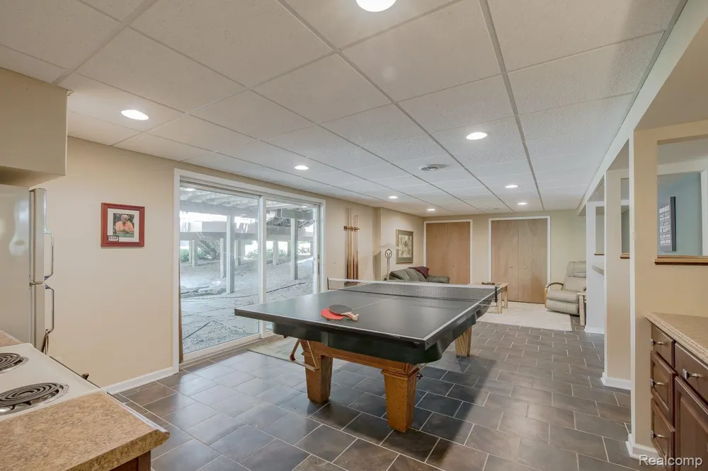 2411 Farmbrook Trail Addison Township, MI 48370