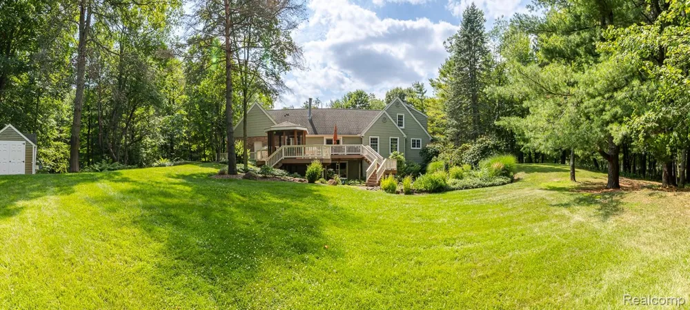 2411 Farmbrook Trail Addison Township, MI 48370