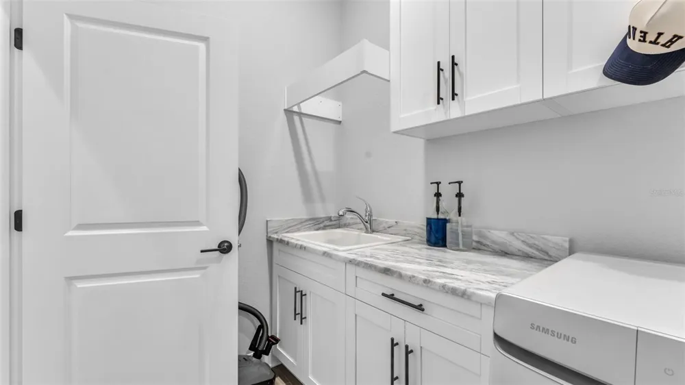7013 BENTRIDGE DRIVE Lakeland, FL 33813