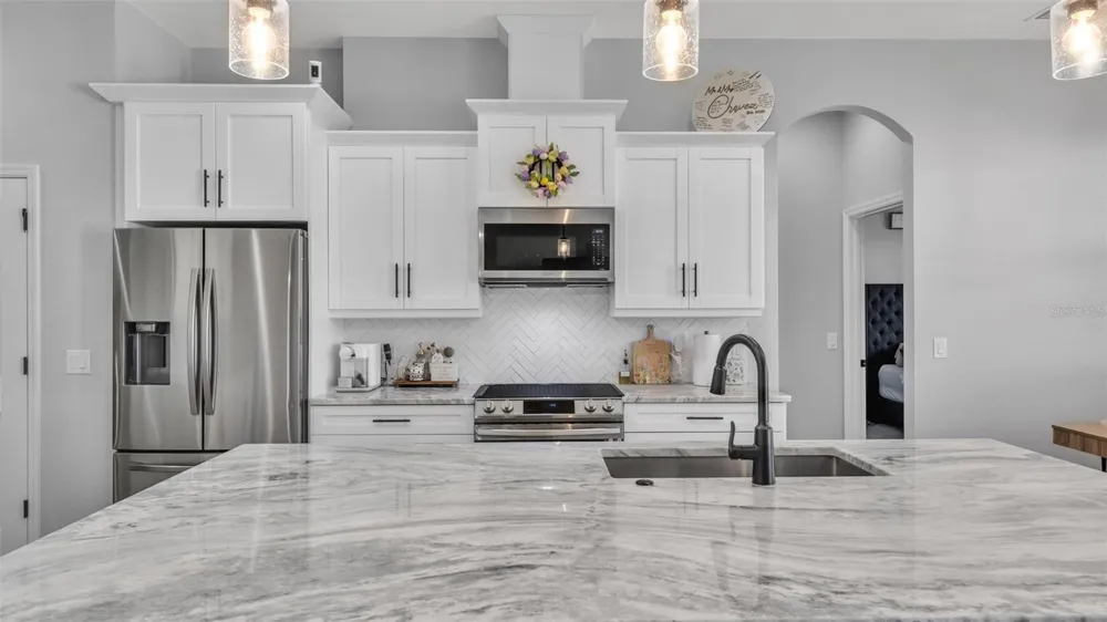 7013 BENTRIDGE DRIVE Lakeland, FL 33813