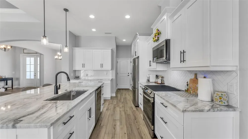 7013 BENTRIDGE DRIVE Lakeland, FL 33813