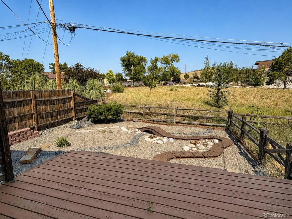 1616 Secrest Street Golden, CO 80401
