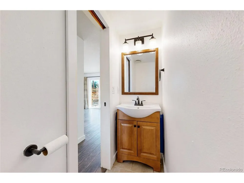 1616 Secrest Street Golden, CO 80401