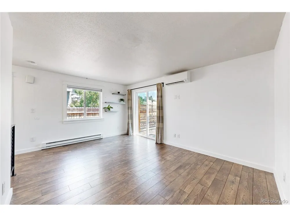 1616 Secrest Street Golden, CO 80401