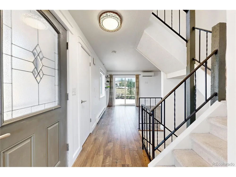 1616 Secrest Street Golden, CO 80401