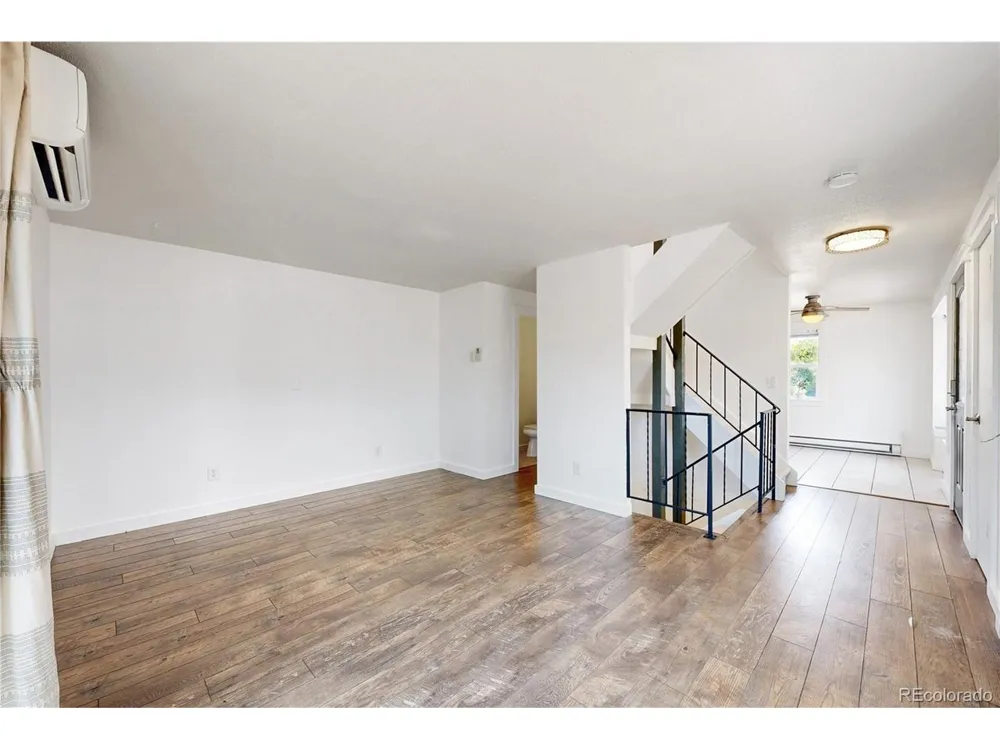 1616 Secrest Street Golden, CO 80401