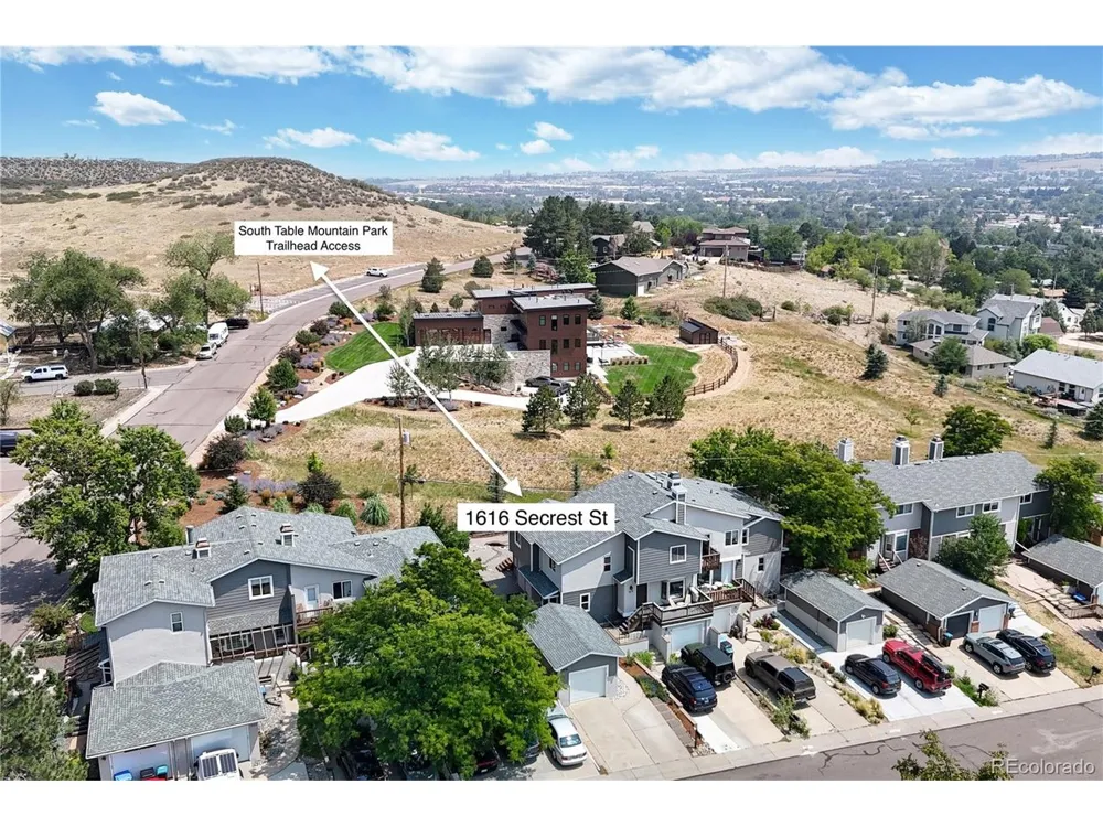 1616 Secrest Street Golden, CO 80401
