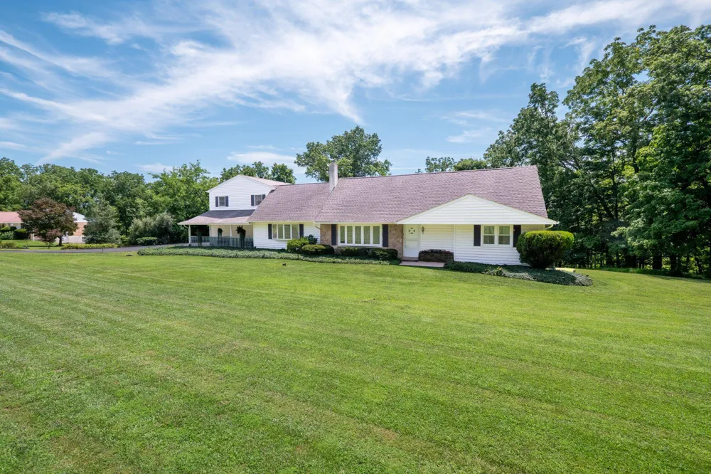 630 WILSON LANE Sellersville, PA 18960