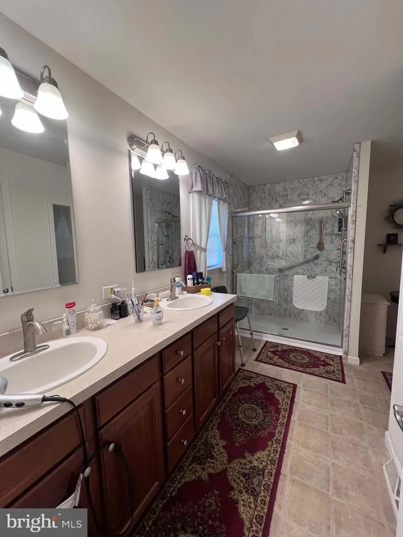 8 MADELEINE DR Myerstown, PA 17067