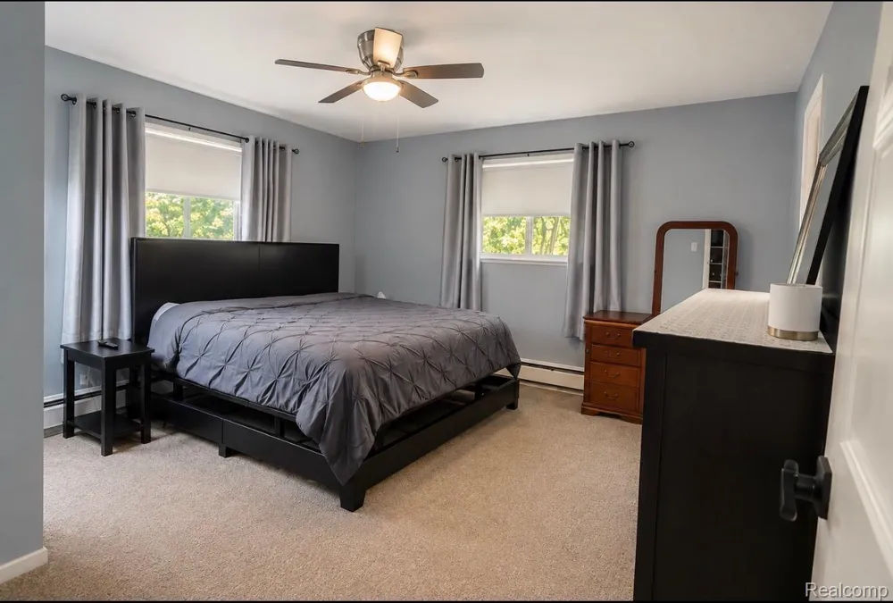 38185 Willowmere Street Harrison Charter Township, MI 48045