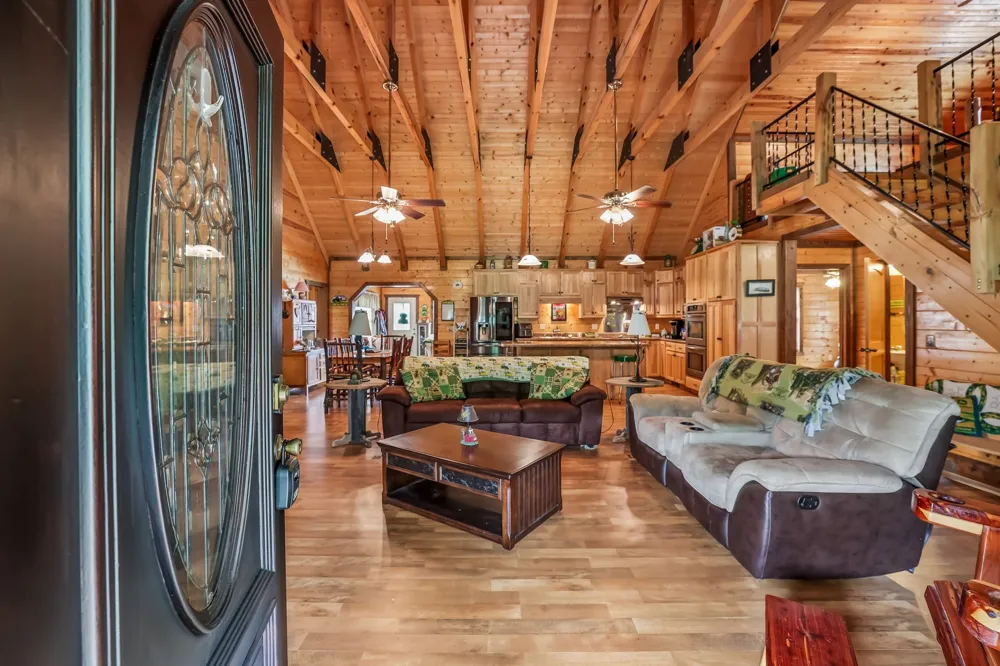 4012 Payne Cove Rd Pelham, TN 37366