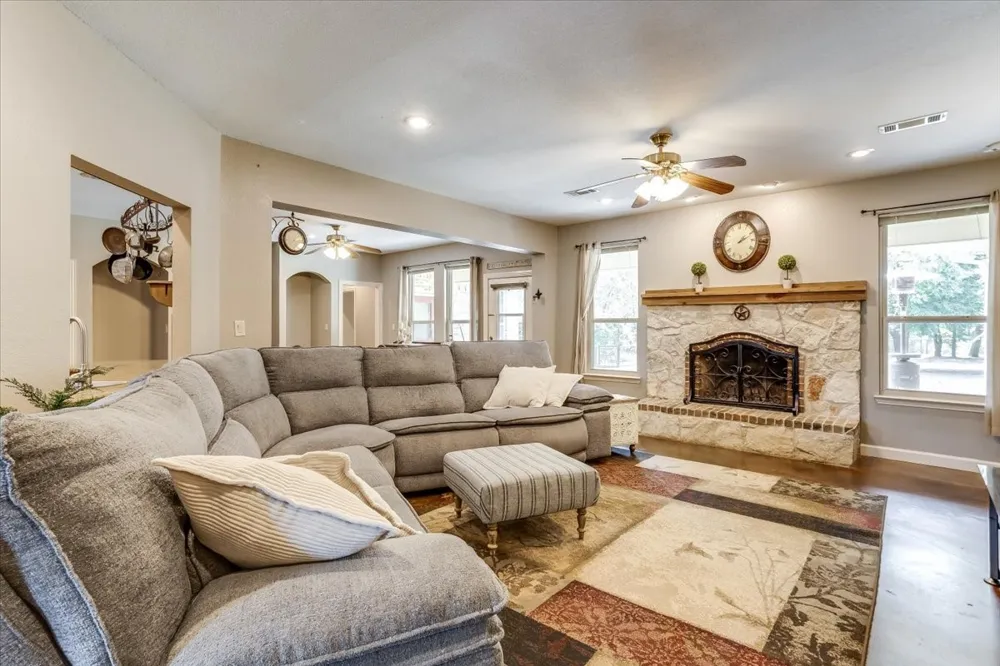 4012 Chelsea Way Caddo Mills, TX 75135