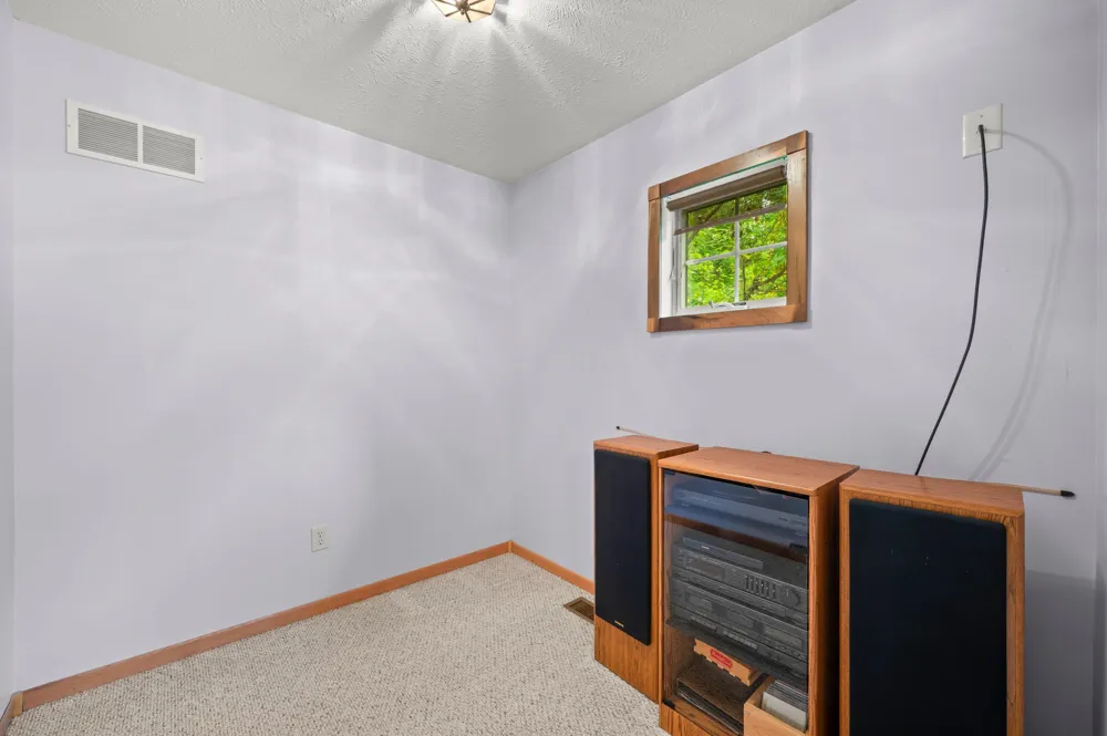 55704 Penn Road Cassopolis, MI 49031