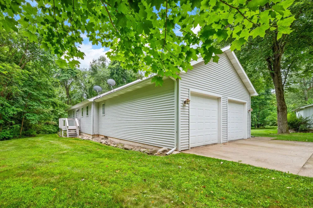 55704 Penn Road Cassopolis, MI 49031