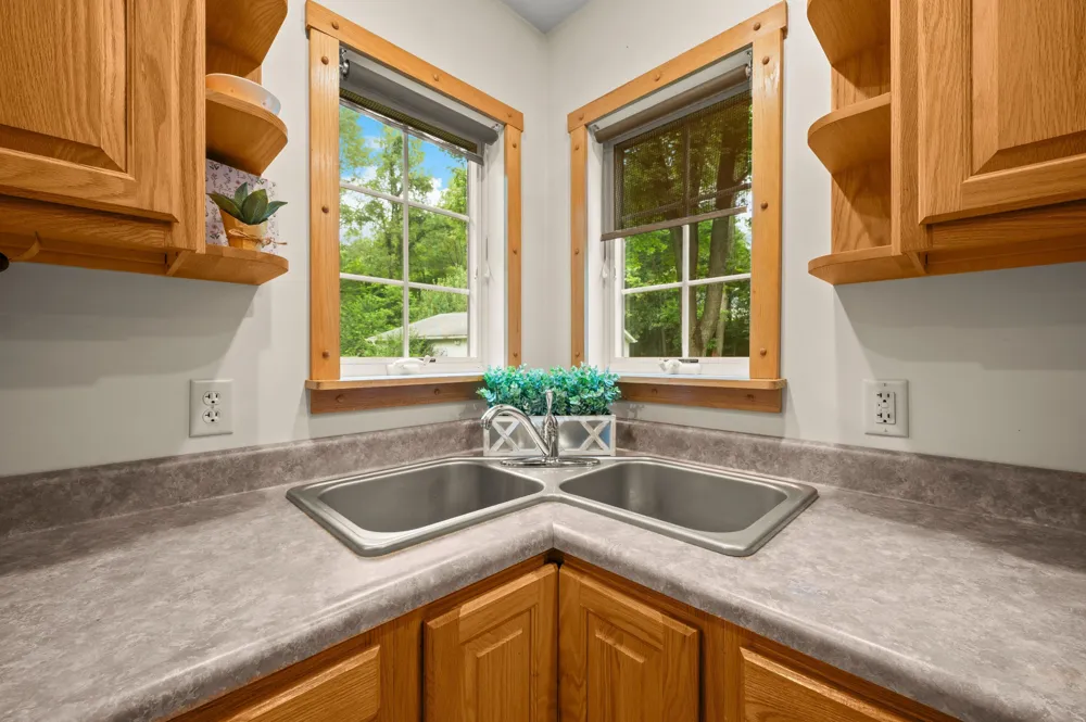 55704 Penn Road Cassopolis, MI 49031