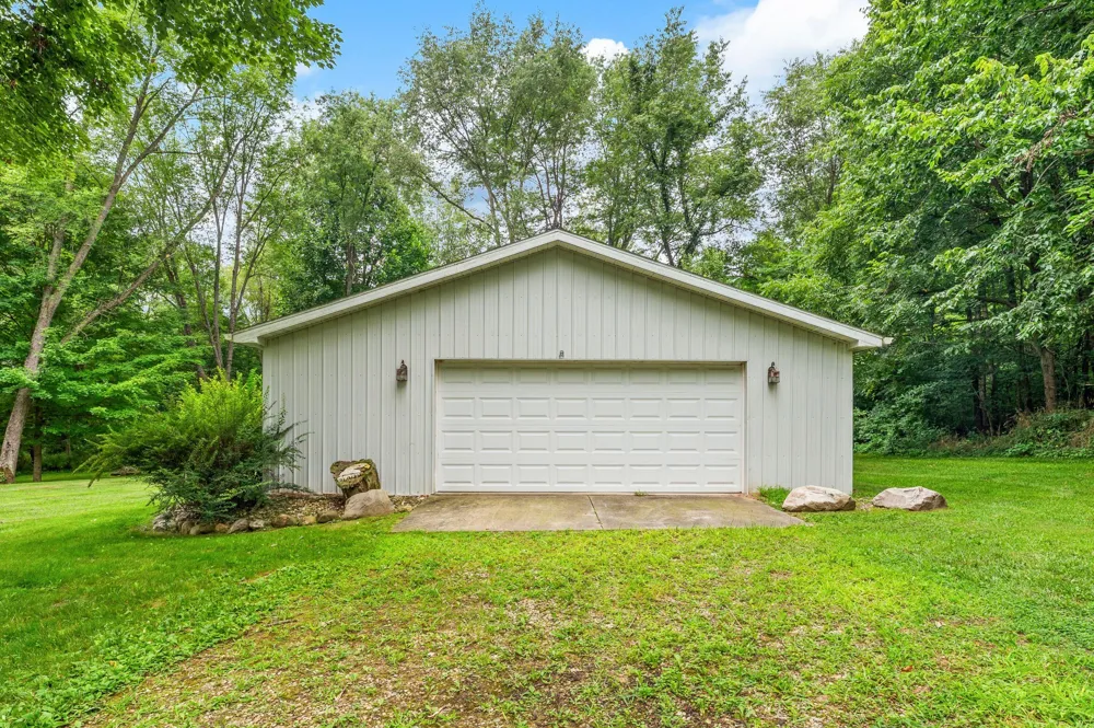 55704 Penn Road Cassopolis, MI 49031