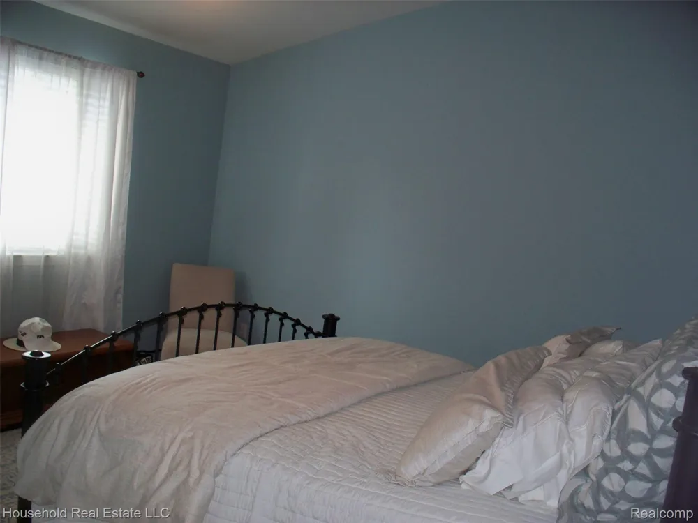 2933 Augusta Drive Commerce Charter Township, MI 48382