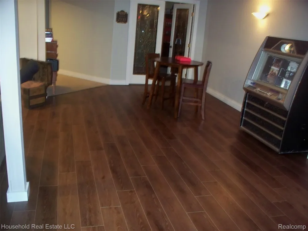 2933 Augusta Drive Commerce Charter Township, MI 48382