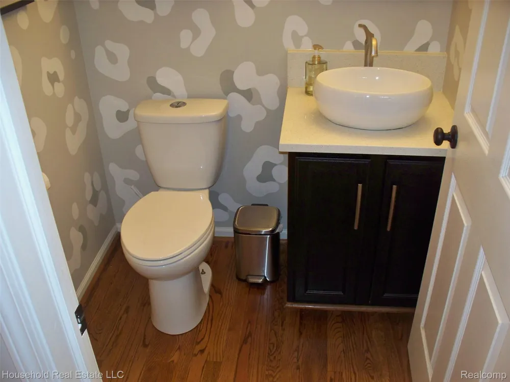 2933 Augusta Drive Commerce Charter Township, MI 48382