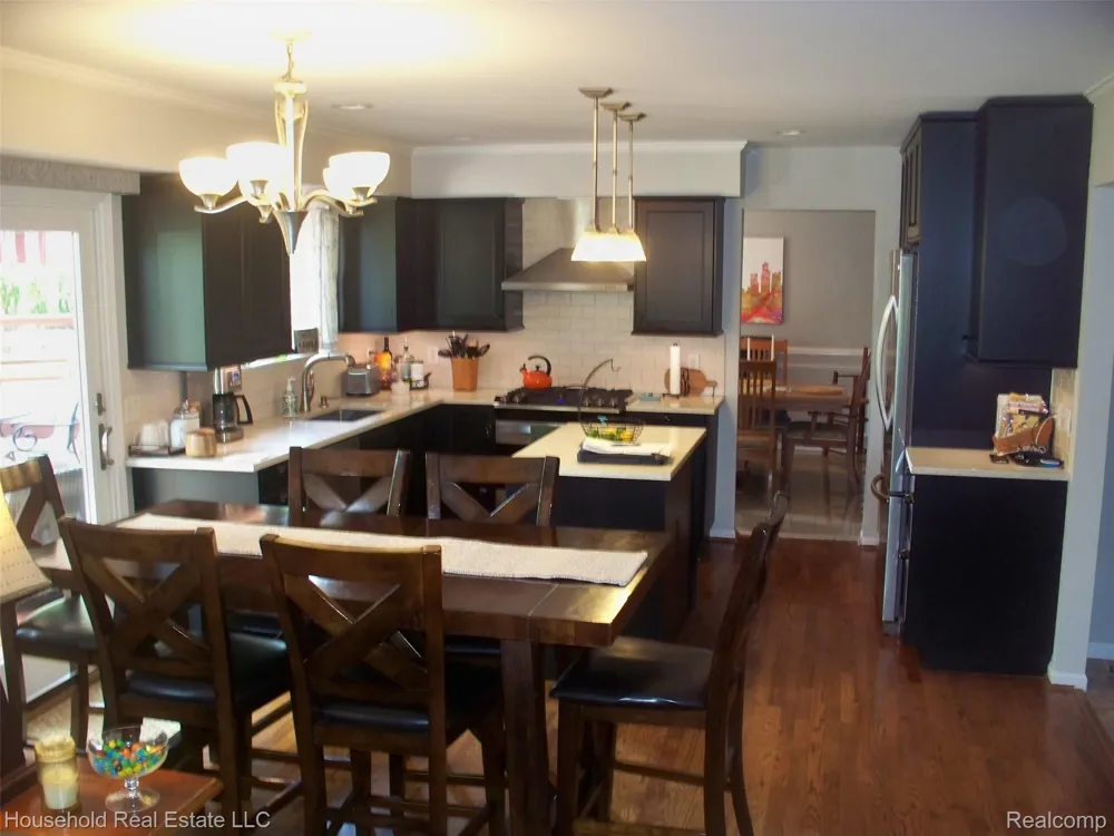 2933 Augusta Drive Commerce Charter Township, MI 48382