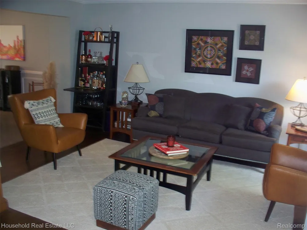 2933 Augusta Drive Commerce Charter Township, MI 48382
